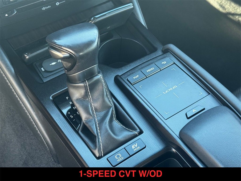 Used 2019 Lexus ES 300h w/ Accessory Package image 3