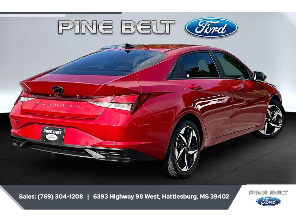 Used 2023 Hyundai Elantra SEL w/ Convenience Package FWD image 11