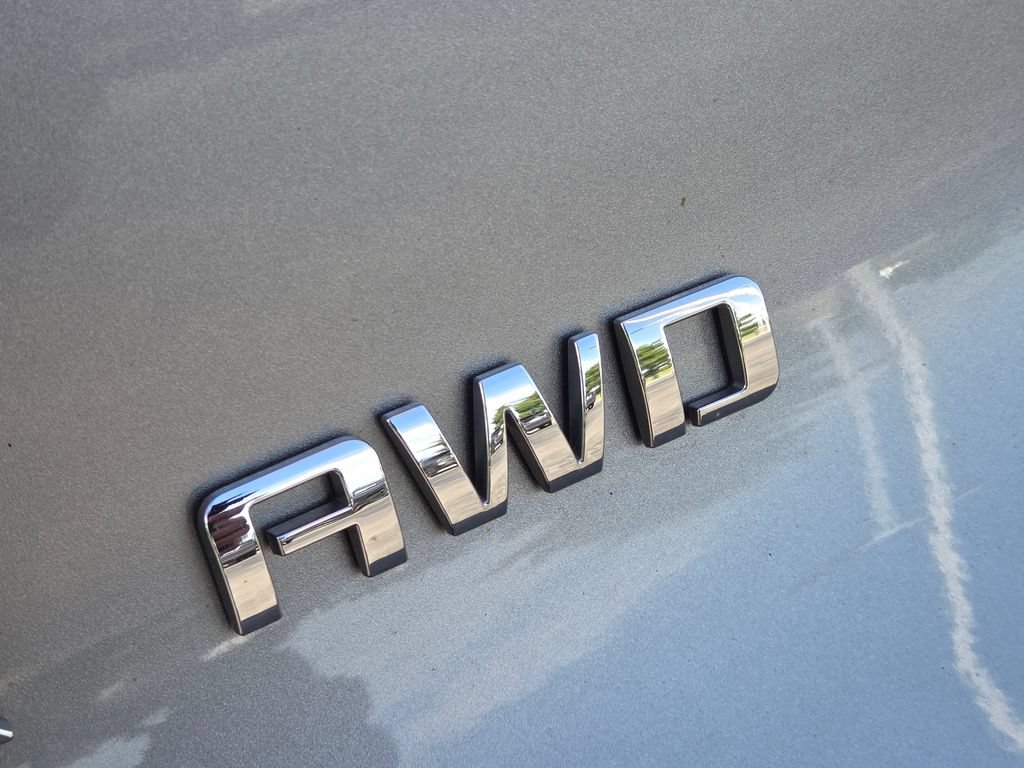 Used 2025 Chevrolet Blazer LT AWD/4WD image 4