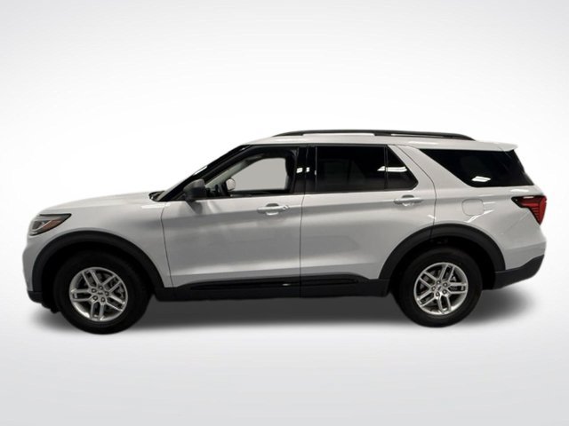 New 2026 Ford Explorer Active RWD image 5