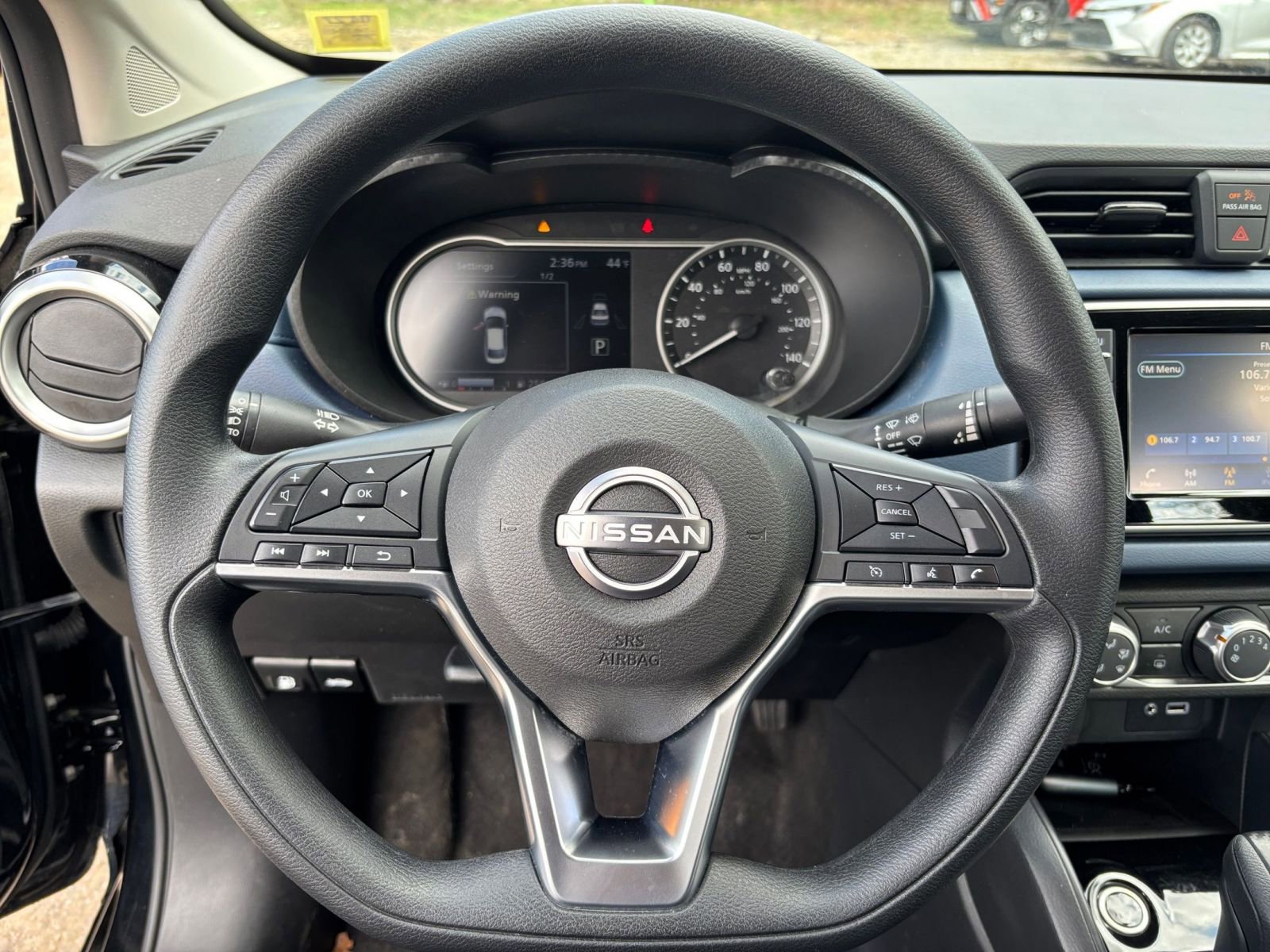 Used 2025 Nissan Versa SV FWD image 29