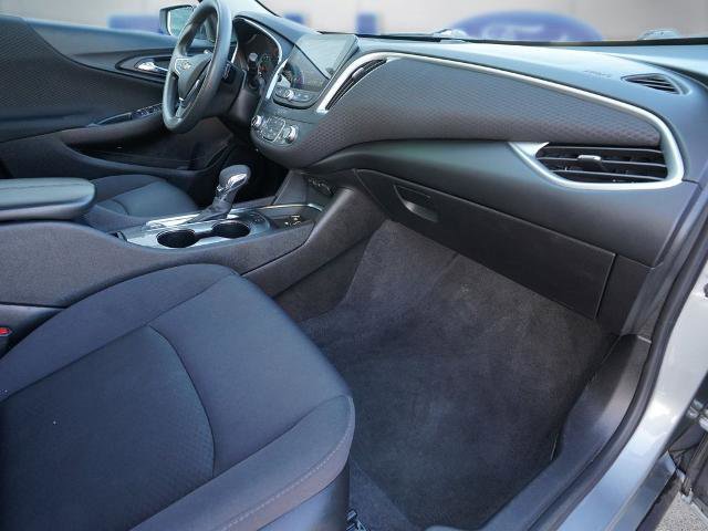 Used 2024 Chevrolet Malibu LT image 14