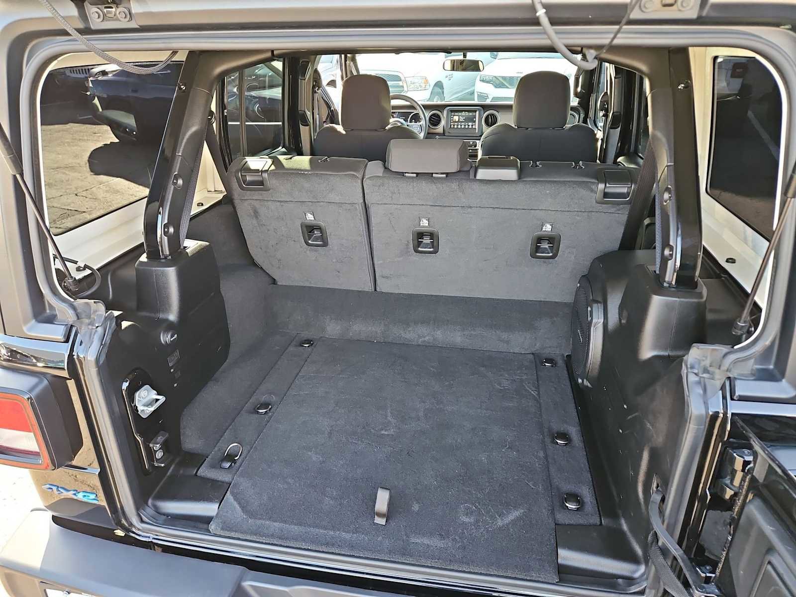 Used 2023 Jeep Wrangler Unlimited image 48