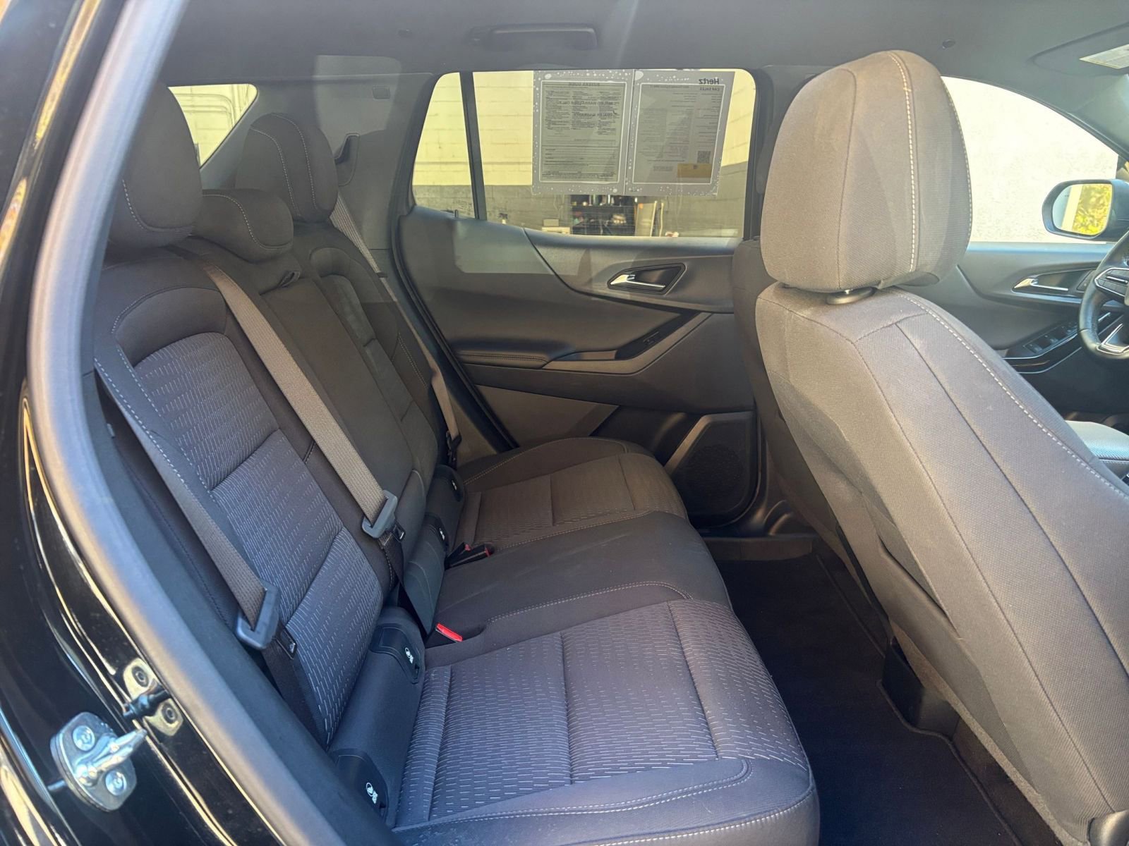 Used 2025 Chevrolet Equinox LT image 37