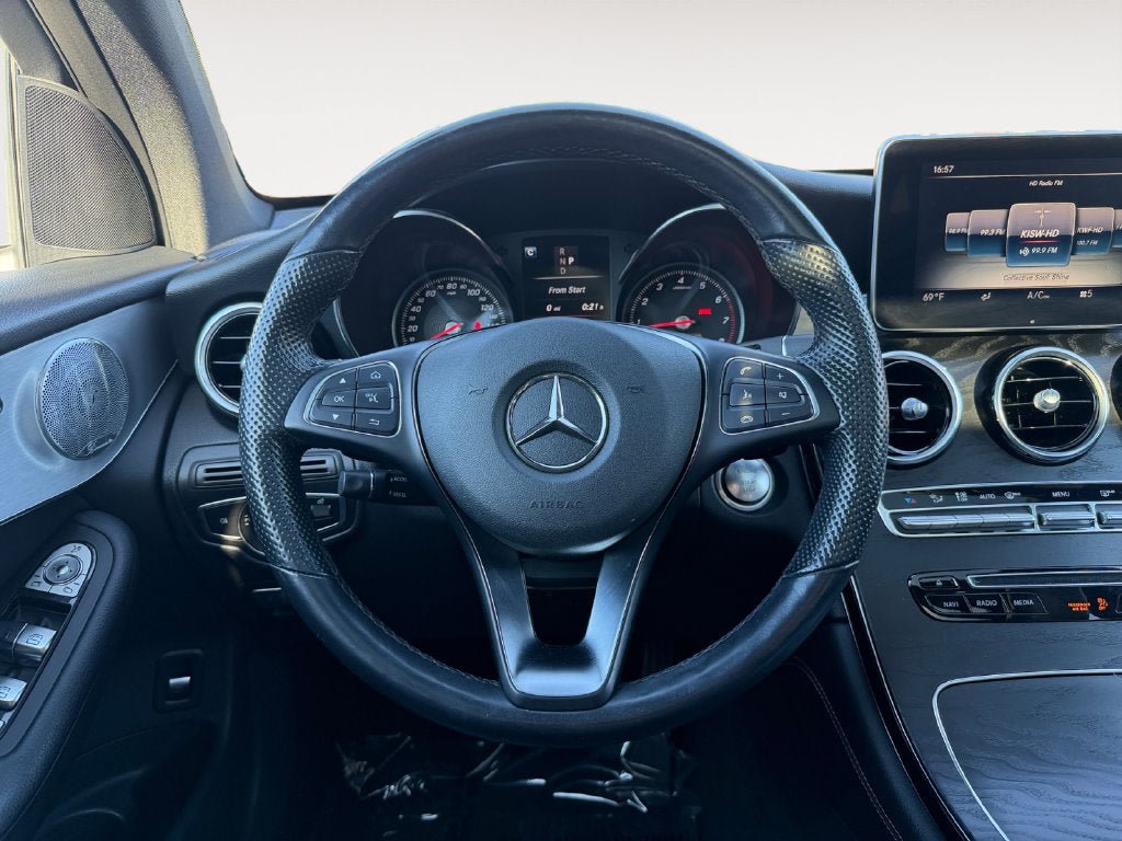 Used 2019 Mercedes-Benz GLC 300 4MATIC image 13