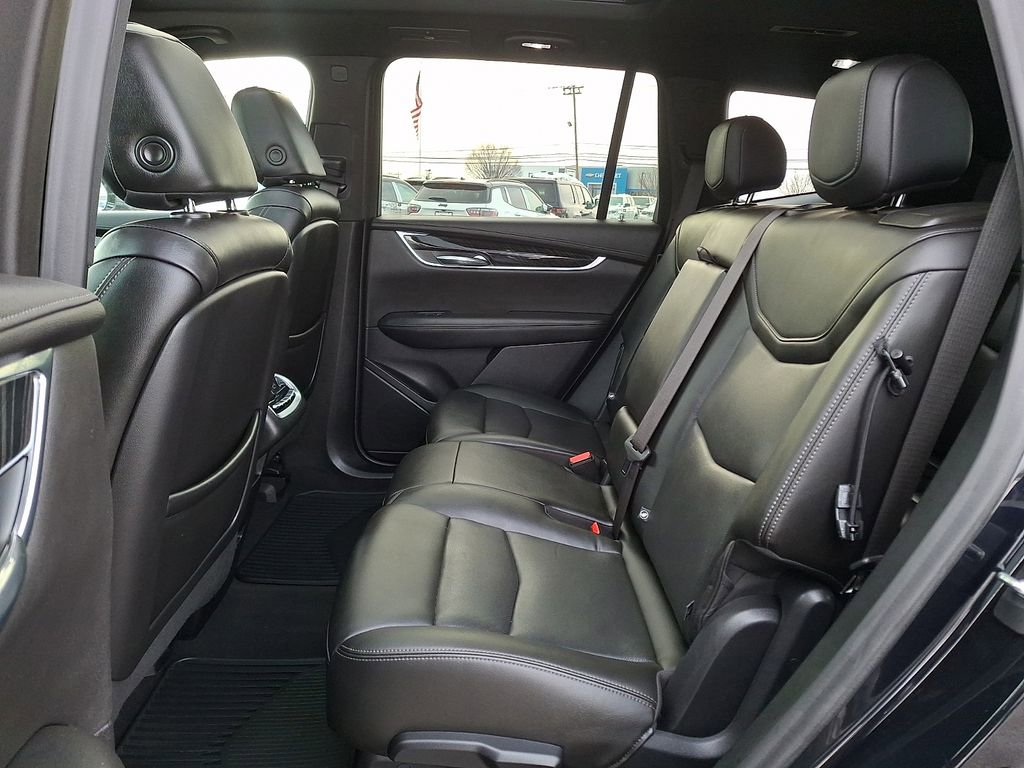 Used 2021 Cadillac XT6 Premium Luxury image 13