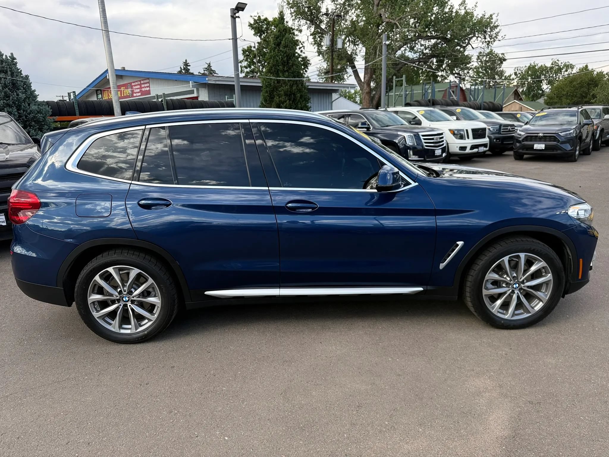Used 2019 BMW X3 xDrive30i w/ Driving Assistance Package AWD/4WD image 10