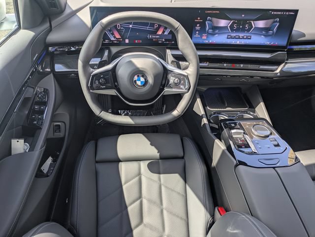 Used 2026 BMW 530i RWD image 14