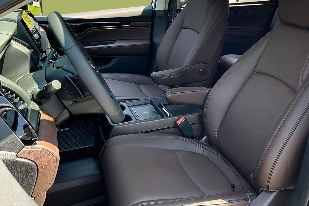 New 2026 Honda Odyssey Touring image 11
