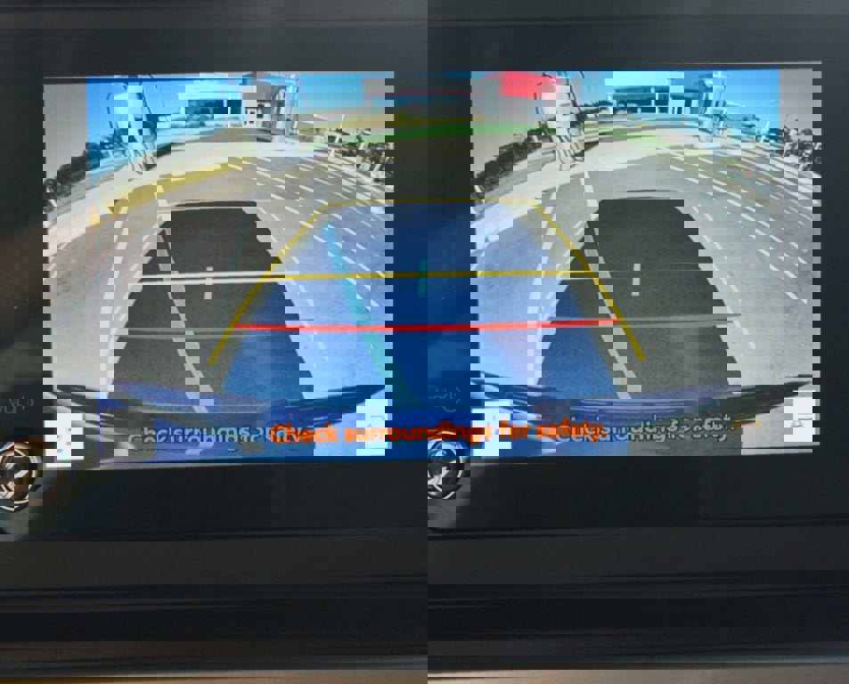 Used 2024 Toyota Tacoma SR image 6