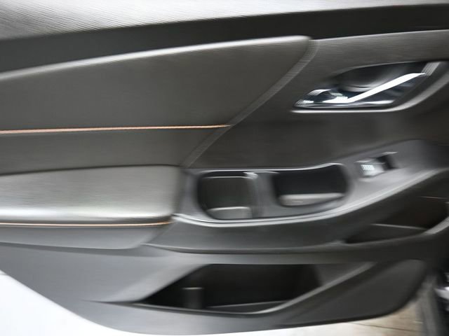 Used 2019 Chevrolet Traverse LT image 19