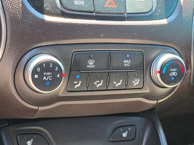 Used 2015 Hyundai Tucson SE AWD/4WD image 30