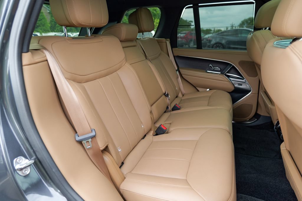 Used 2024 Land Rover Range Rover SE AWD/4WD image 35