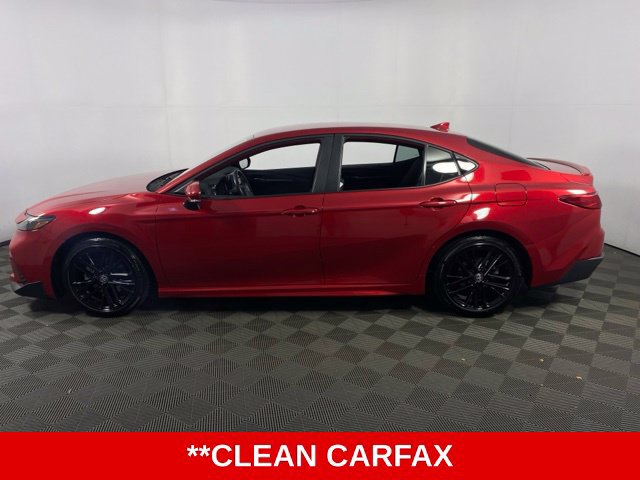 Used 2025 Toyota Camry SE FWD image 5
