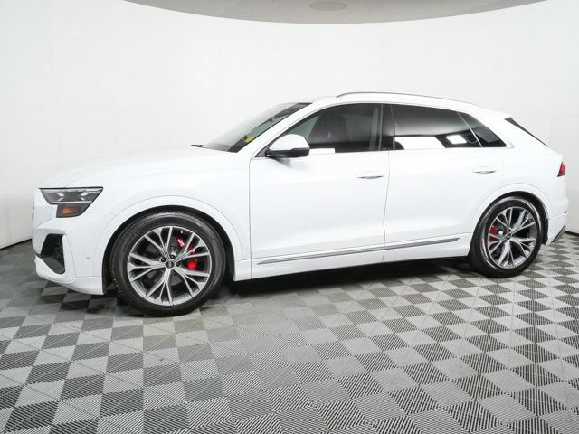 Used 2024 Audi Q8 Prestige AWD/4WD image 33