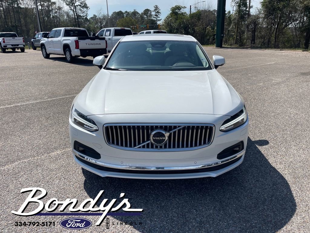 Used 2024 Volvo S90 B6 Plus image 2