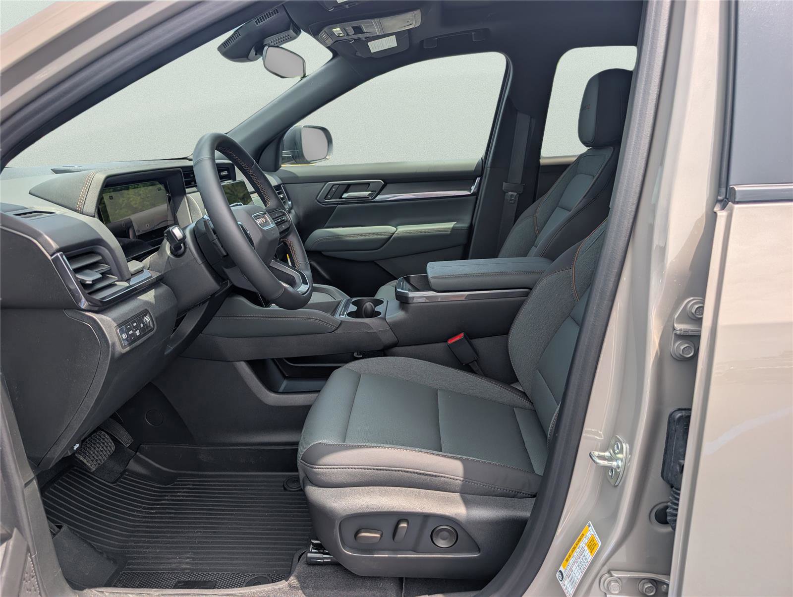 New 2026 GMC Terrain AT4 AWD/4WD image 9