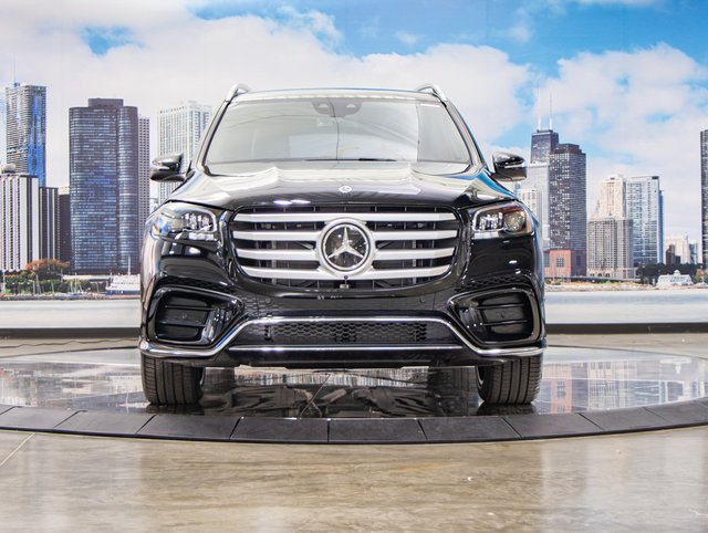 Used 2026 Mercedes-Benz GLS 450 4MATIC image 3