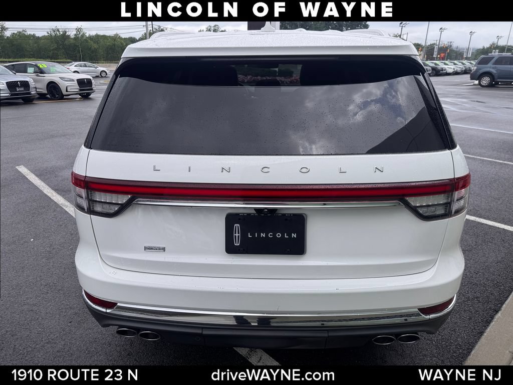 Certified 2020 Lincoln Aviator Reserve w/ Elements Package Plus AWD/4WD image 5