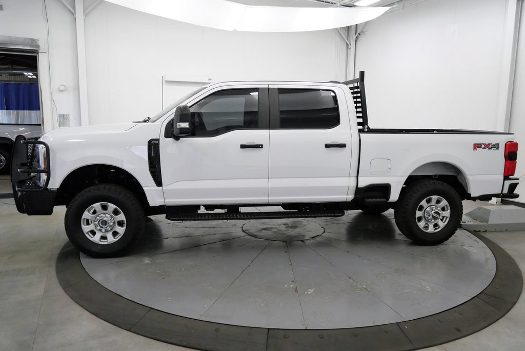 Used 2024 Ford F250 XL w/ STX Appearance Package AWD/4WD image 4