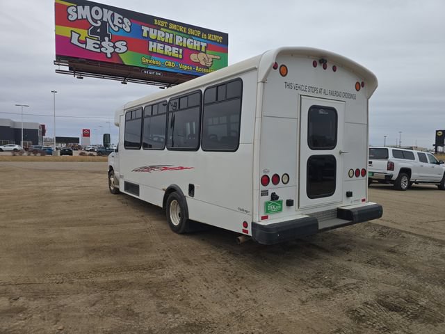 Used 2013 Ford E-450 and Econoline 450 Super Duty w/ Shuttle Bus Prep Pkg RWD image 12