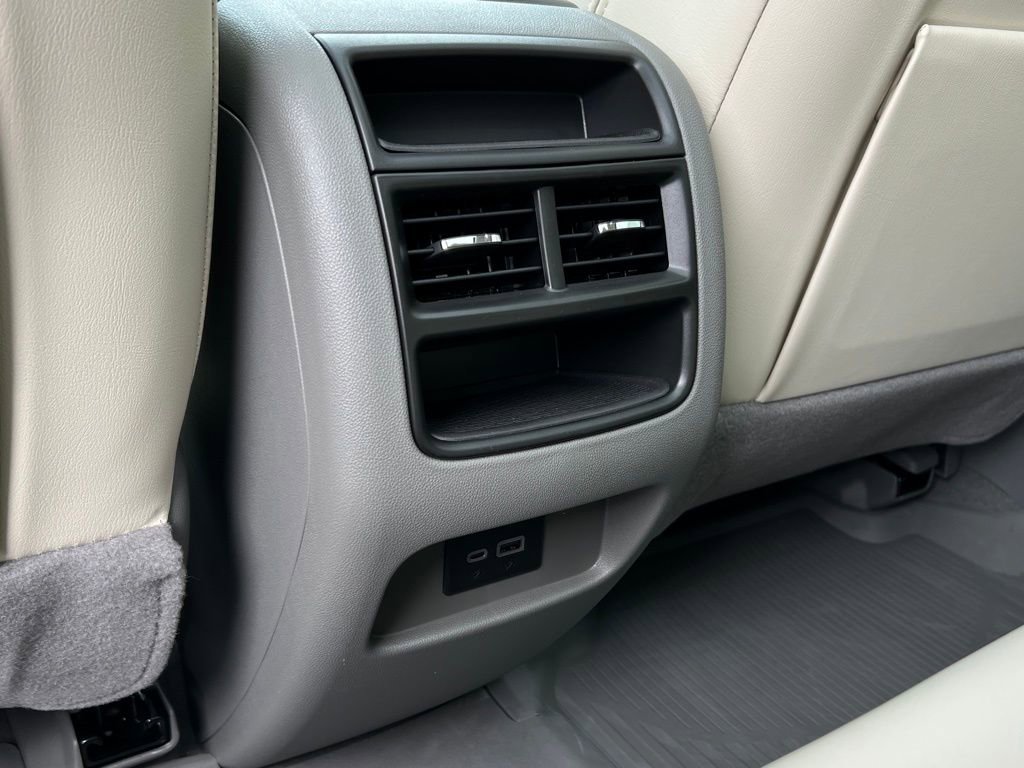 New 2026 Cadillac XT5 Premium Luxury w/ LPO, Floor Liner Package image 18