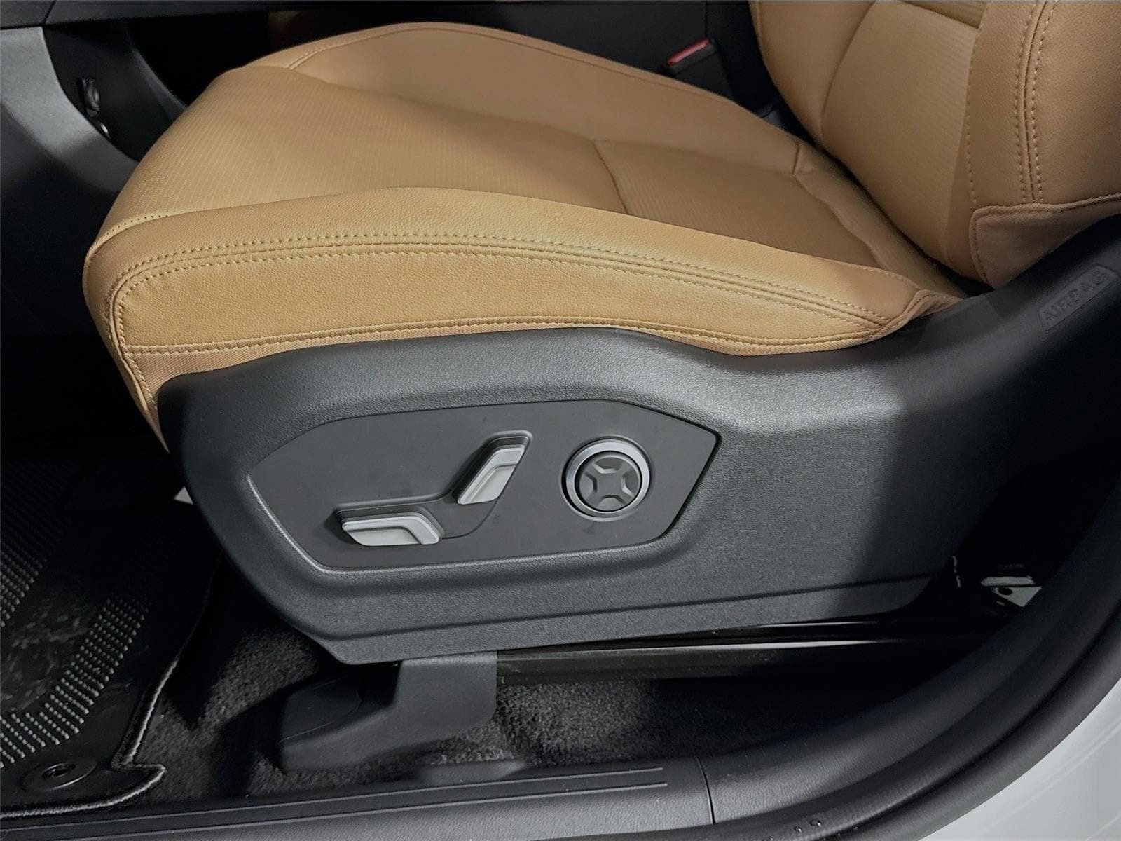 New 2026 Hyundai Santa Fe Limited FWD image 22