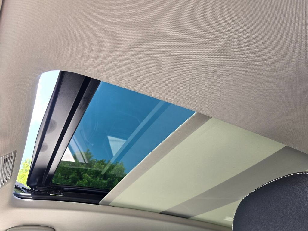 Certified 2026 Volkswagen Atlas SE FWD image 21