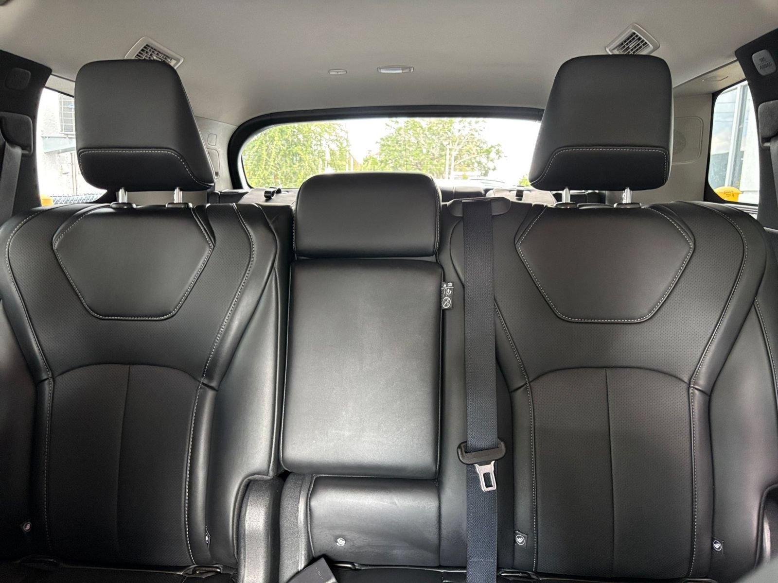 Used 2026 INFINITI QX60 Luxe FWD image 42
