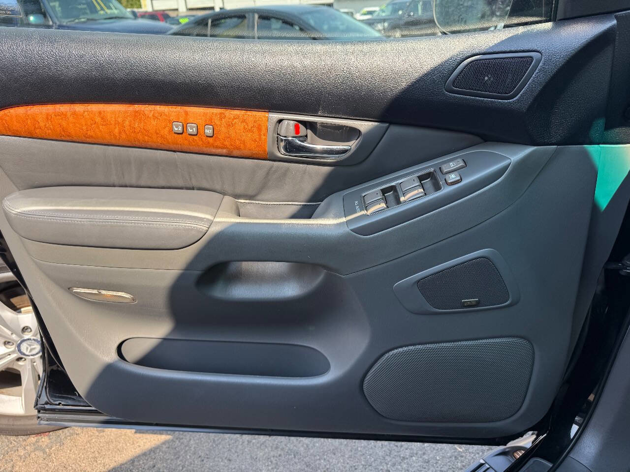 Used 2003 Lexus GX 470 image 25