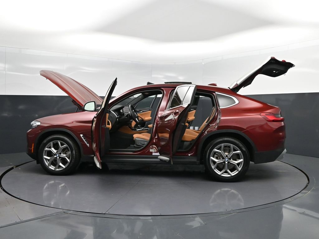 Certified 2025 BMW X4 xDrive30i image 45