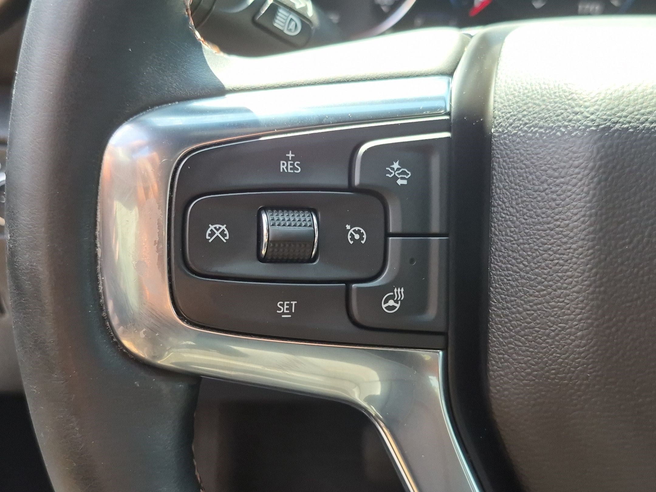 Used 2023 Chevrolet Blazer Premier w/ Driver Confidence II Package FWD image 19