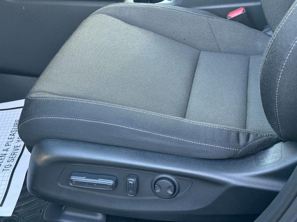 Used 2025 Honda CR-V EX image 15