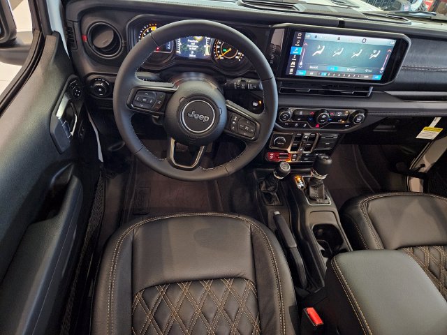 New 2025 Jeep Wrangler Unlimited Rubicon AWD/4WD image 16