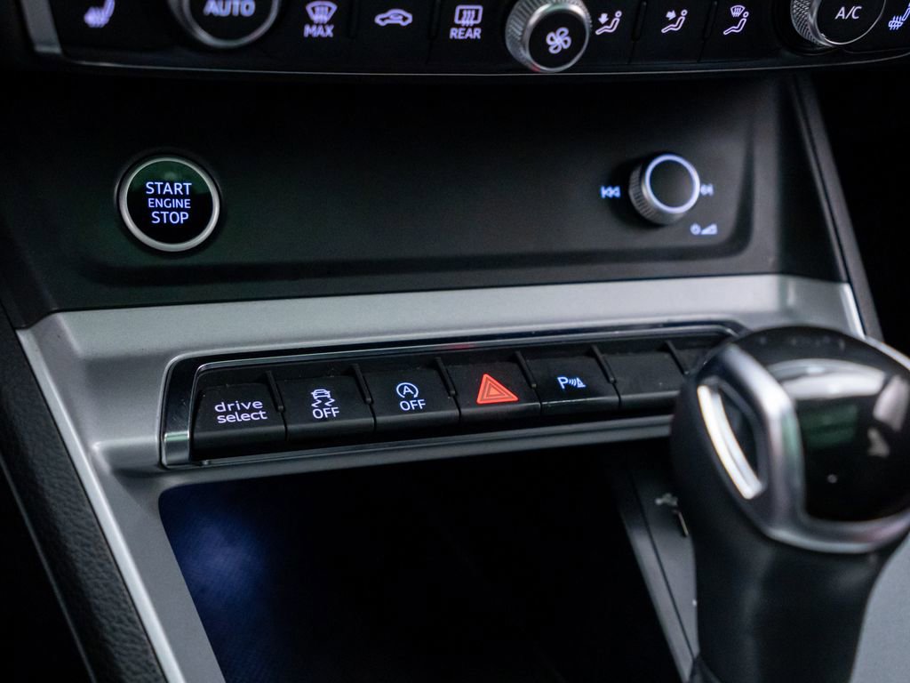 Used 2021 Audi Q3 2.0T Premium w/ Convenience Package image 28