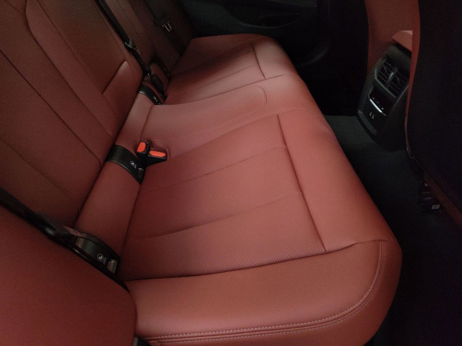 New 2026 BMW 330i Sedan w/ Premium Package image 24