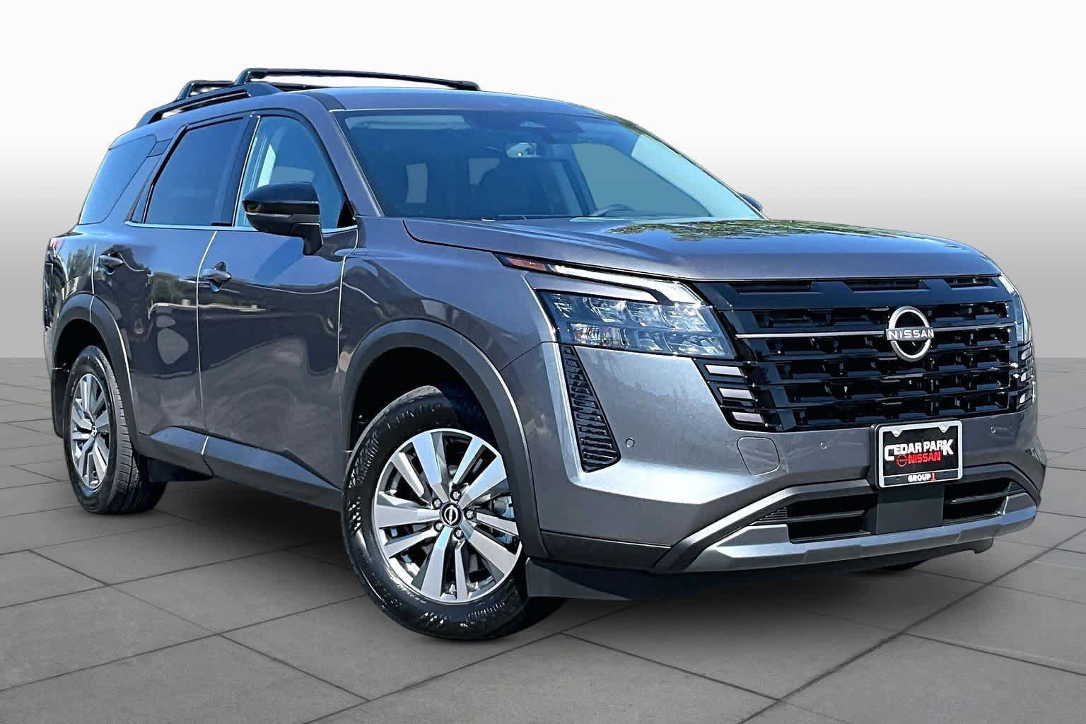 New 2026 Nissan Pathfinder SL FWD image 2