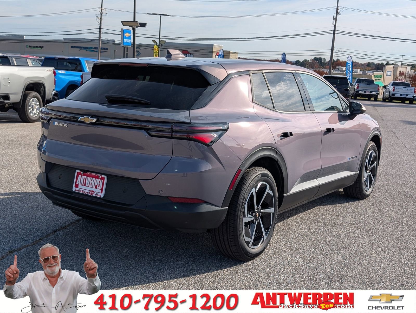 New 2026 Chevrolet Equinox EV LT image 3