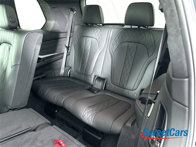 Used 2023 BMW X7 M60i w/ Executive Package image 15