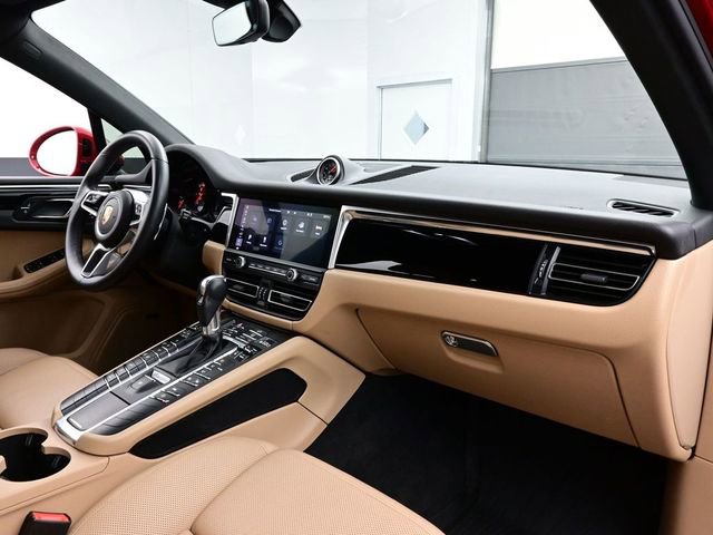 Certified 2020 Porsche Macan image 19