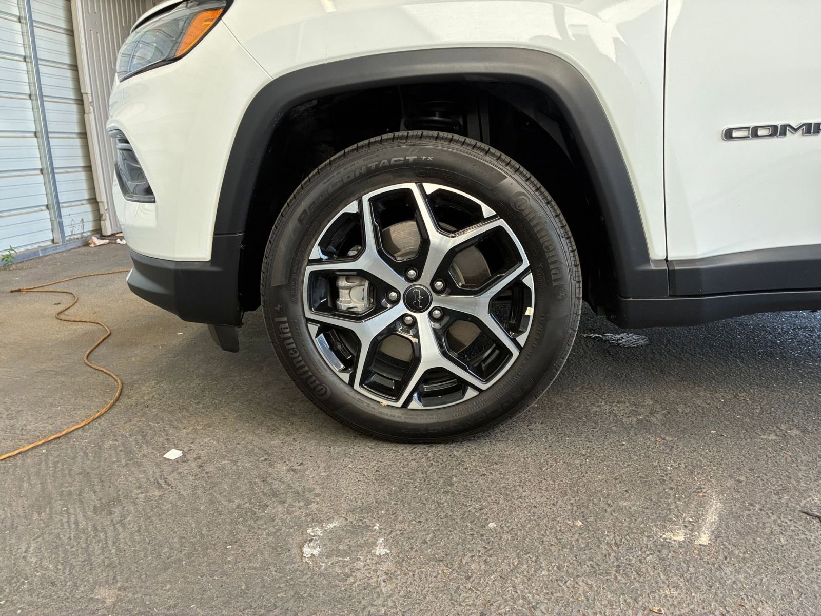 Used 2025 Jeep Compass Limited AWD/4WD image 30