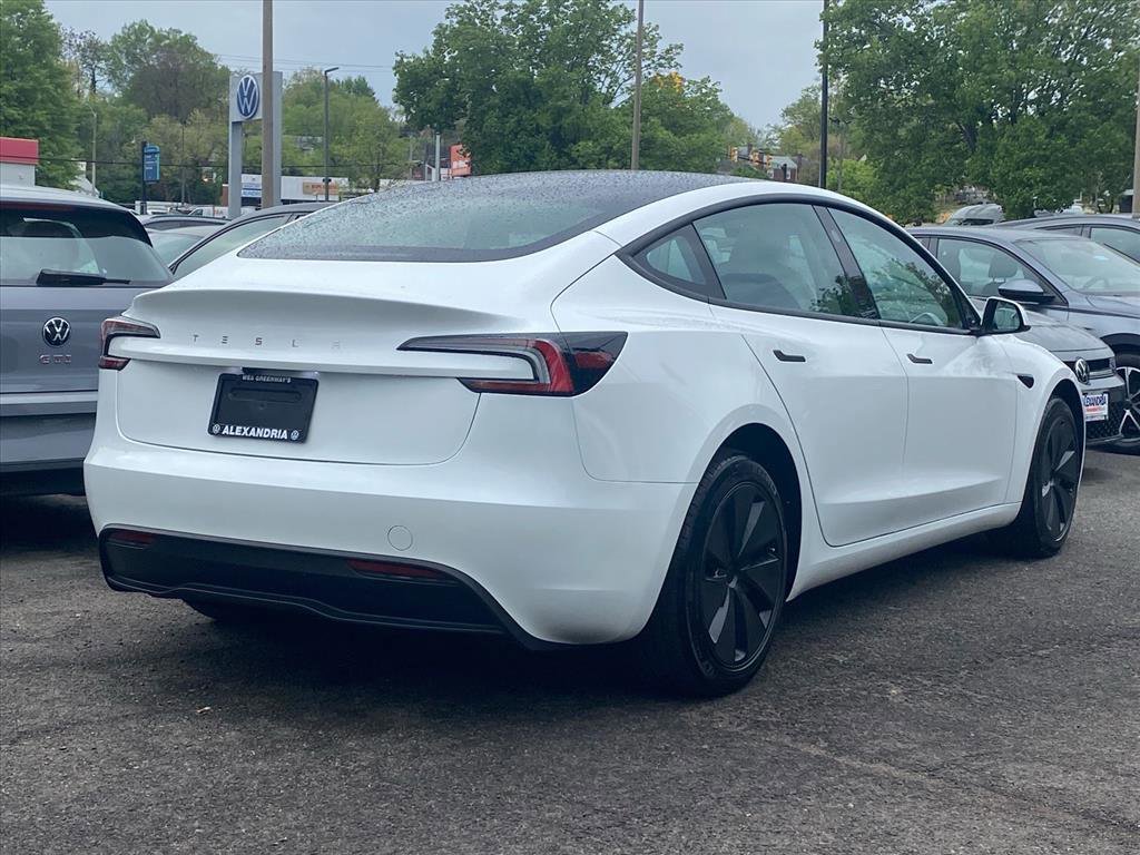 Used 2024 Tesla Model 3 Standard Range image 3