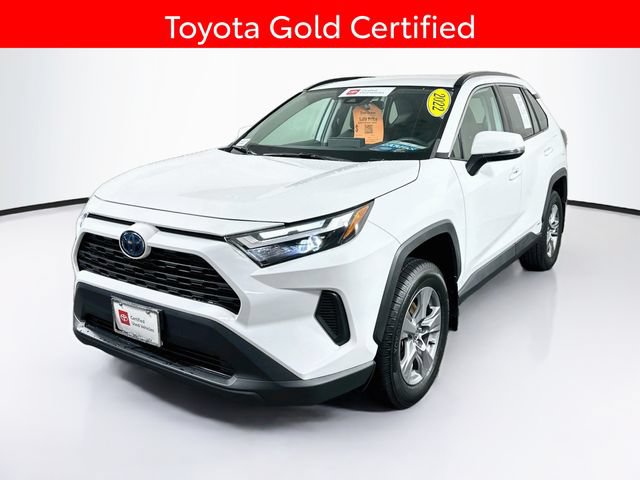 Certified 2022 Toyota RAV4 XLE AWD/4WD image 4