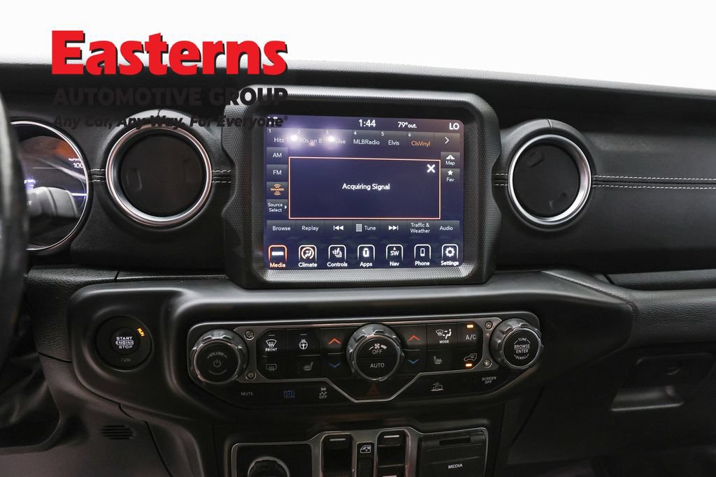 Used 2022 Jeep Wrangler Unlimited Sahara w/ Cold Weather Group AWD/4WD image 12