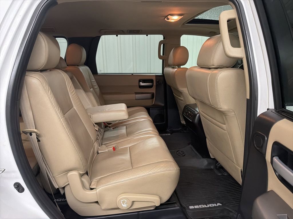 Used 2016 Toyota Sequoia Limited image 36