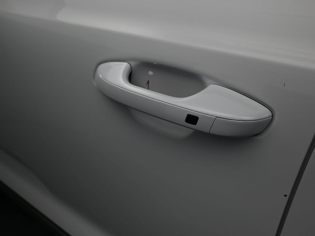 Used 2025 Kia Telluride LX FWD image 36