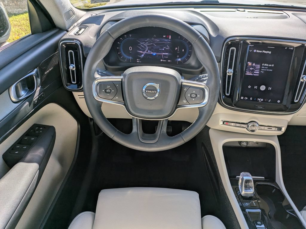 Certified 2023 Volvo XC40 B5 Plus w/ Driver Assist Package AWD/4WD image 16