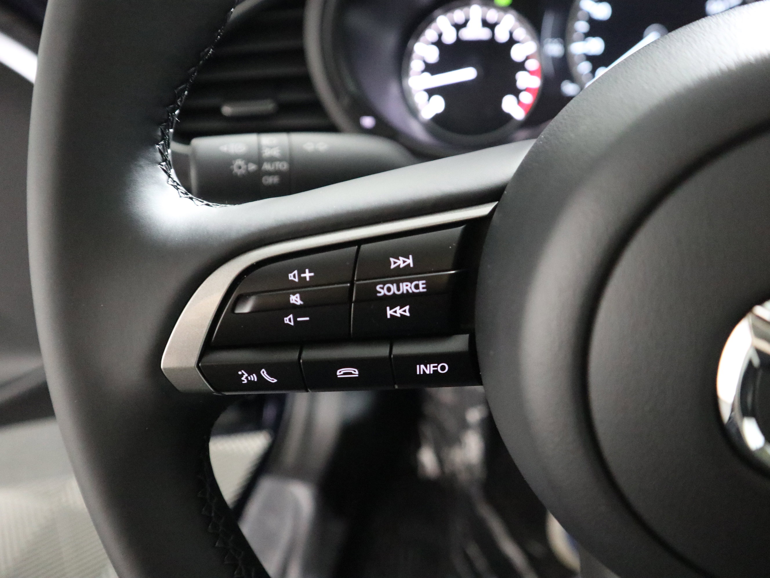 New 2026 MAZDA MAZDA3 2.5 S Sedan w/ Preferred Pkg image 25