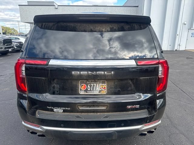 Used 2025 GMC Yukon XL Denali w/ Denali Reserve Package AWD/4WD image 8