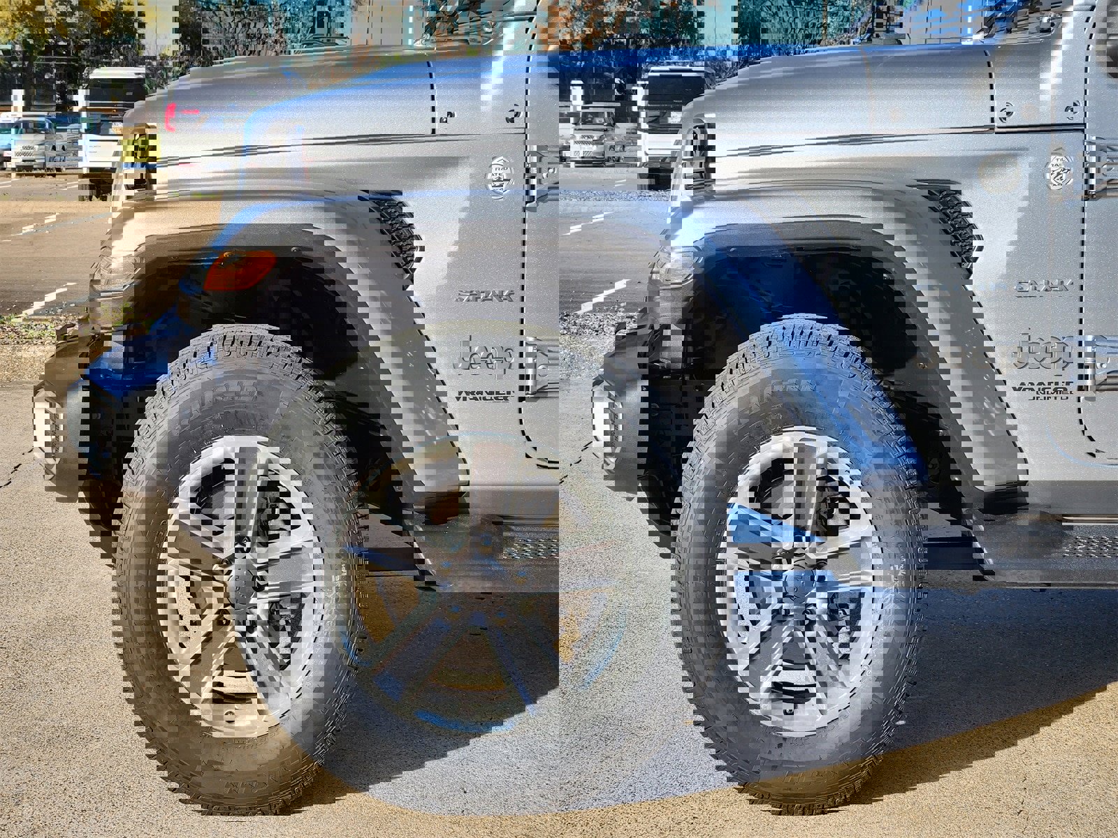 Used 2021 Jeep Wrangler Unlimited Sahara image 8